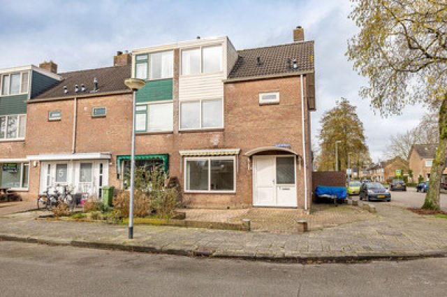 iQ Makelaars Groningen, Ribesstraat