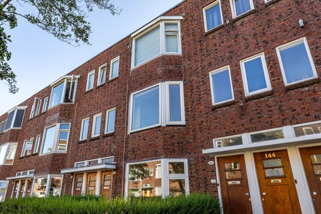 iQ Makelaars Groningen, Van Starkenborghstraat