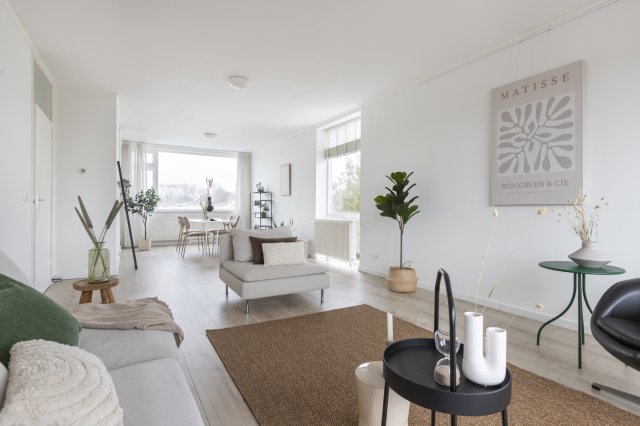 iQ Makelaars GRONINGEN, Zonnelaan